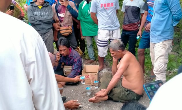 Jaruddin (55), warga Kabupaten Buton Tengah (Buteng) yang hilang di hutan Kumalona, Kecamatan Mawasangka, sejak empat hari lalu, akhirnya berhasil ditemukan, Sabtu (9/10/2021). Foto/ist