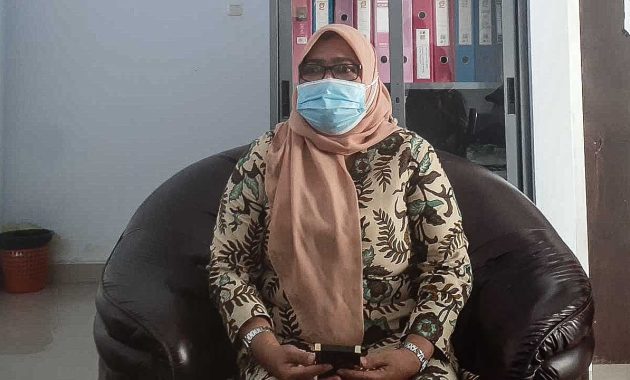 Plt Kepala Dinas Kesehatan Provinsi Sultra, Usnia