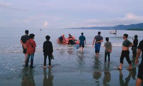Tiga Bocah Terseret Ombak di Pantai Batu Gong, Dua Selamat  Satu Hilang