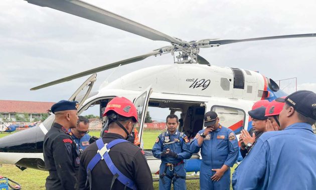 Polri menyisir lokasi desa di Cianjur yang terisolir akibat gempa dengan helikopter dan drone. Foto/ist