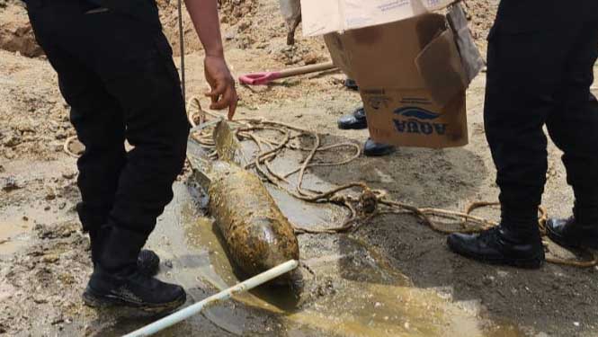 Benda yang diduga bom ditemukan oleh buruh bangunan di Kendari saat hendak menggali lubang untuk pondasi cakar ayam bangunan rumah di Kelurahan Wundudopi, Kecamatan Baruga pada Selasa (4/4/2023) sekira pukul 10.45 WITa. Foto/ist