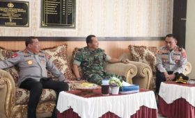 Perkuat Sinergitas TNI-Polri, Pangdam Hasanuddin dan Kapolda Sultra Ngopi Bareng