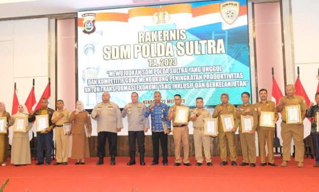 Biro SDM Polda Sultra saat menggelar rapat kerja teknis (Rakernis) di salah satu hotel di Kota Kendari, pada Senin (22/5/2023). Foto/ist