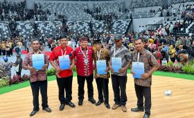 Jokowi Serahkan SK Biru TORA untuk Tiga Daerah di Sultra