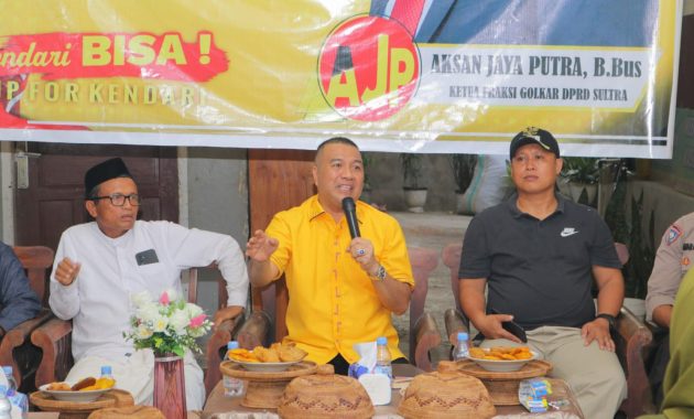 Anggota DPRD Provinsi Sulawesi Tenggara, Aksan Jaya Putra atau yang akrab disapa AJP melakukan reses masa sidang III tahun 2022-2023 di Kelurahan Punggolaka, Kecamatan Puuwatu, Kota Kendari, Jumat (29/9/2023). Foto/ist