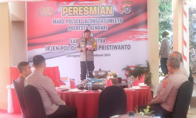 Kepala Kepolisian Daerah (Kapolda) Sulawesi Tenggara (Sultra), Irjen Pol Teguh Pristiwanto meresmikan Markas Komando (Mako) Polsek Lalonggasumeeto, di Kabupaten Konawe, Rabu (28/2/2024). Foto/Dokumen Bidhumas Polda Sultra