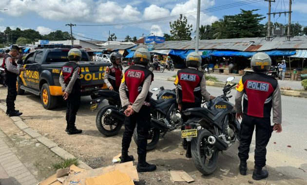 Tim Patroli Operasi Ketupat Anoa 2024 Polda Sulawesi Tenggara (Sultra) yang dipimpin oleh Kasubsatgas Samapta Kompol Alwi melakukan patroli di beberapa lokasi pusat perbelanjaan di Kota Kendari, Selasa (16/4/2024). Foto/dokumen Bidhumas Polda Sultra