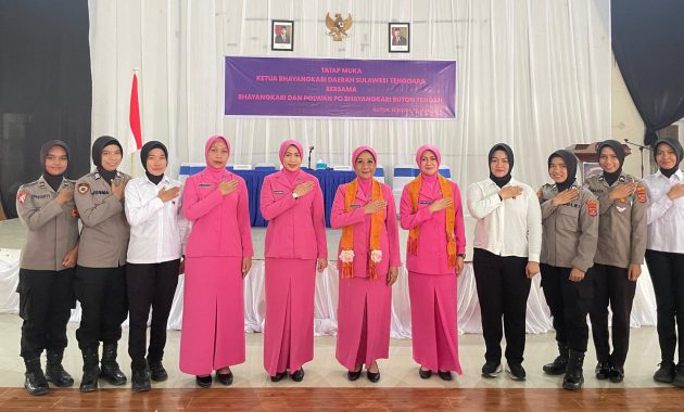 Ketua Bhayangkari Daerah Sulawesi Tenggara (Sultra), Yuli Dwi Irianto, melakukan kunjungan kerja ke empat Polres di wilayah kepulauan yang dimulai pada Rabu, 12 Juni 2024. Foto/Bidhumas Polda Sultra