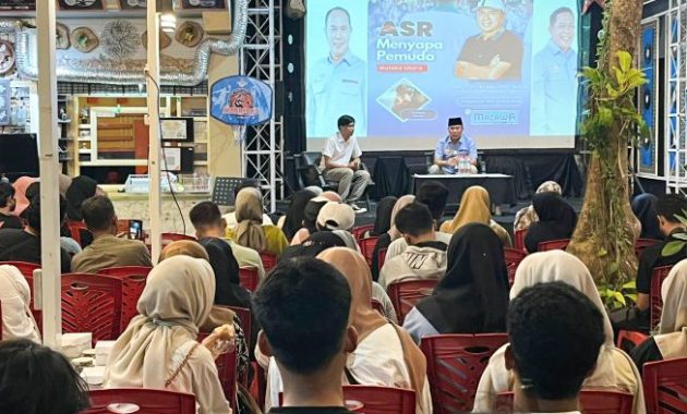 Bakal calon Gubernur Sulawesi Tenggara (Sultra), Andi Sumangerukka (ASR), melakukan dialog bersama kaum muda di Kabupaten Kolaka Utara (Kolut), Sabtu malam (14/9/2024). Foto/tim media ASR