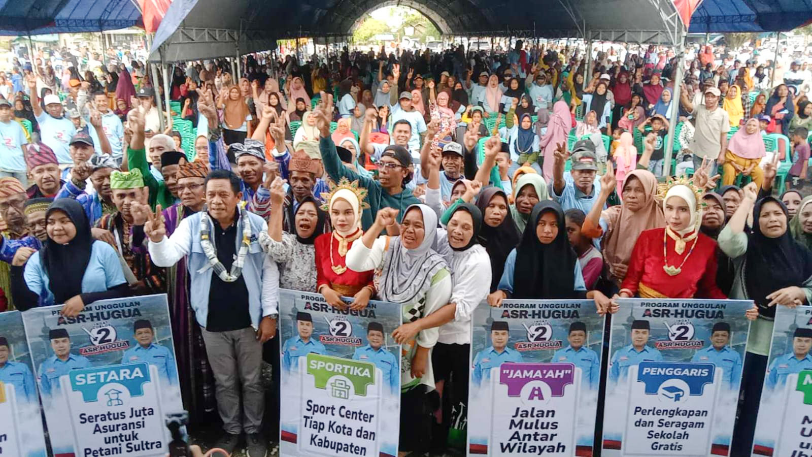 Pasangan calon (paslon) gubernur dan Wakil Gubernur Sulawesi Tenggara (Sultra), Andi Sumangerukka (ASR)-Hugua, menggelar kampanye terbatas di Kecamatan Betoambari, Kota Baubau, Minggu (13/10/2024). Foto/tim media ASR-Hugua