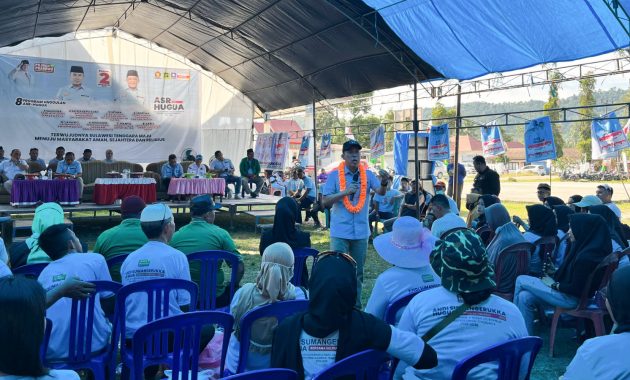 Pasangan calon (paslon) gubernur dan Wakil Gubernur Sulawesi Tenggara (Sultra) nomor urut 2, Andi Sumangerukka (ASR) Hugua, menggelar kampanye di dua lokasi di Kabupaten Kolaka Timur (Koltim), Rabu (23/10/2024). Foto/tim media ASR-Hugua