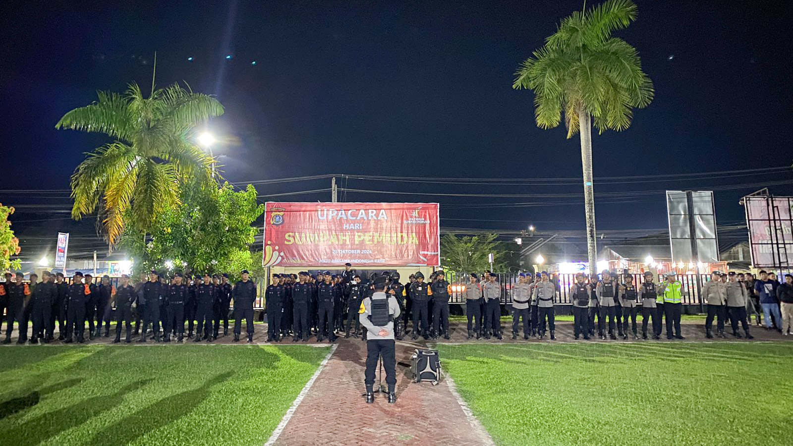 Kepolisian Resor Kota (Polresta) Kendari menggelar patroli skala besar dalam rangka menciptakan situasi keamanan dan ketertiban masyarakat di wilayah hukum Polresta Kendari, Jumat malam (1/11/2024). Foto/Humas Polresta Kendari