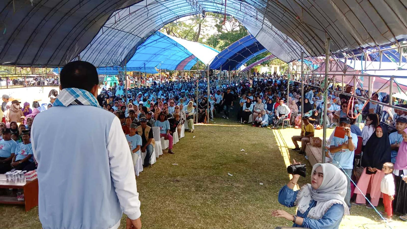 Calon Wakil Gubernur Sulawesi Tenggara (Sultra), Hugua melakukan kampanye terbatas di Kecamatan Wakorumba Utara, Kabupaten Buton Utara (Butur), Minggu (3/11/2024). Foto/tim media ASR-Hugua