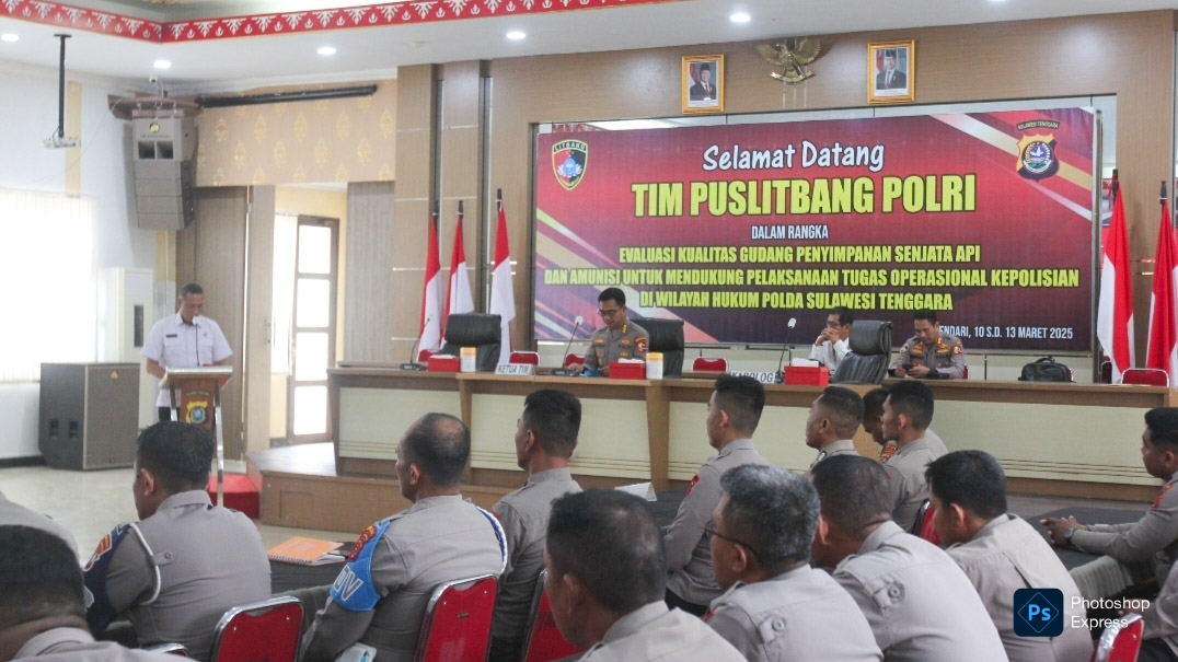 Pusat Penelitian dan Pengembangan (Puslitbang) Polri melaksanakan penelitian terkait evaluasi kualitas gudang penyimpanan senjata api (senpi) dan amunisi dalam rangka mendukung pelaksanaan tugas operasional kepolisian di Polda Sulawesi Tenggara (Sultra) dan lima polres jajaran, Senin (10/3/2024). Foto/Bidhumas Polda Sultra